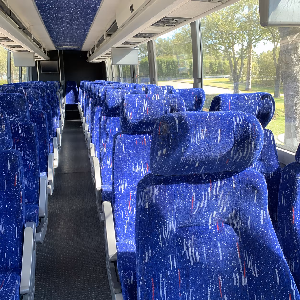 albany saratoga race course charter bus rental