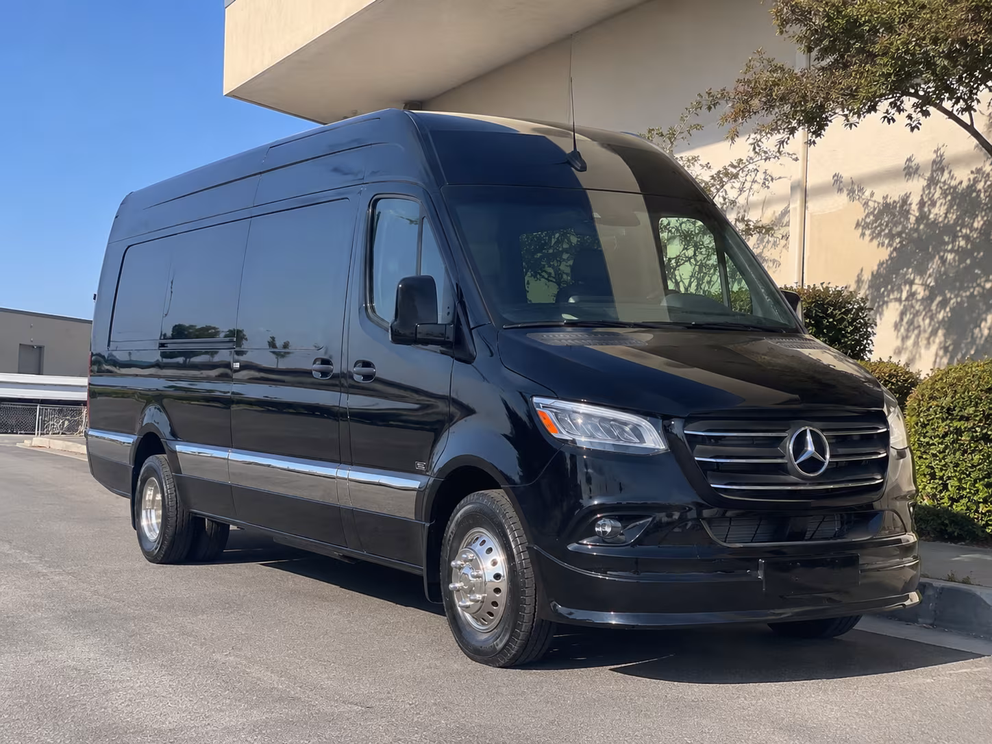 bus rental options for albany trips
