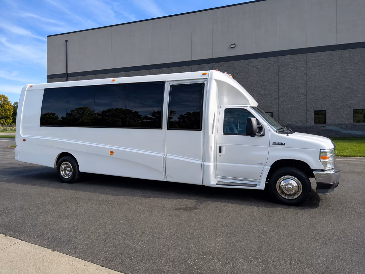 find the perfect transportation for your next convention or trade show 5